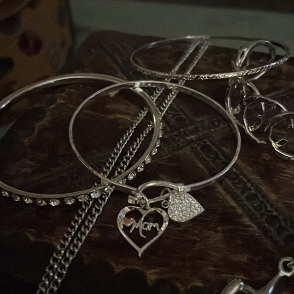 Bundle Silver Color Jewelry - Picture 5 of 5